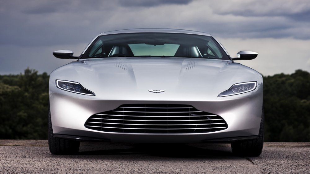 Aston Martin db10 2015