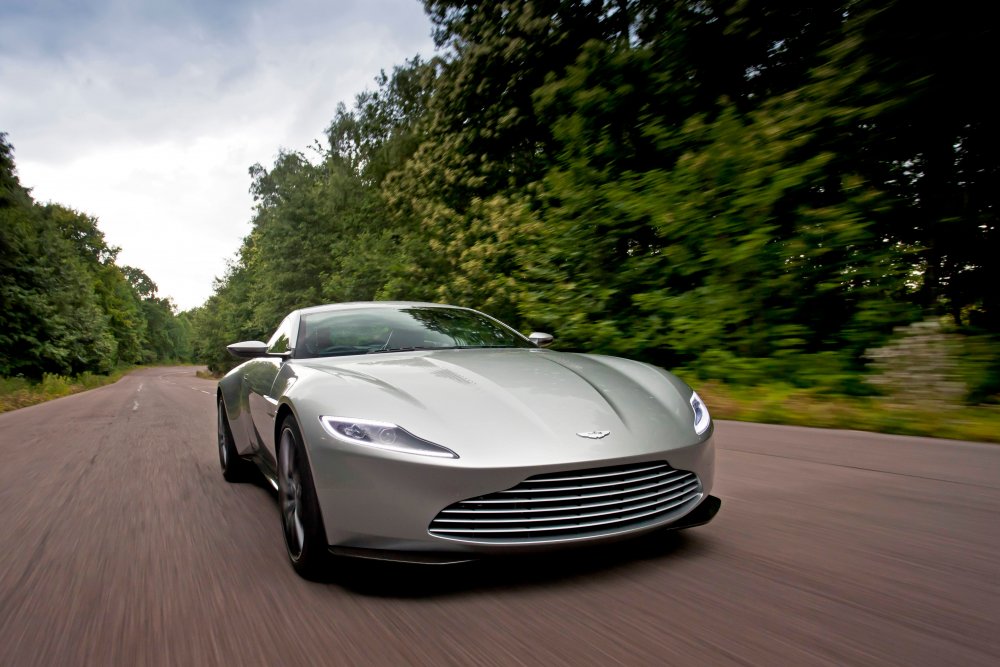 Aston Martin db10