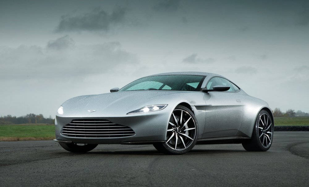 Aston Martin db10 2021