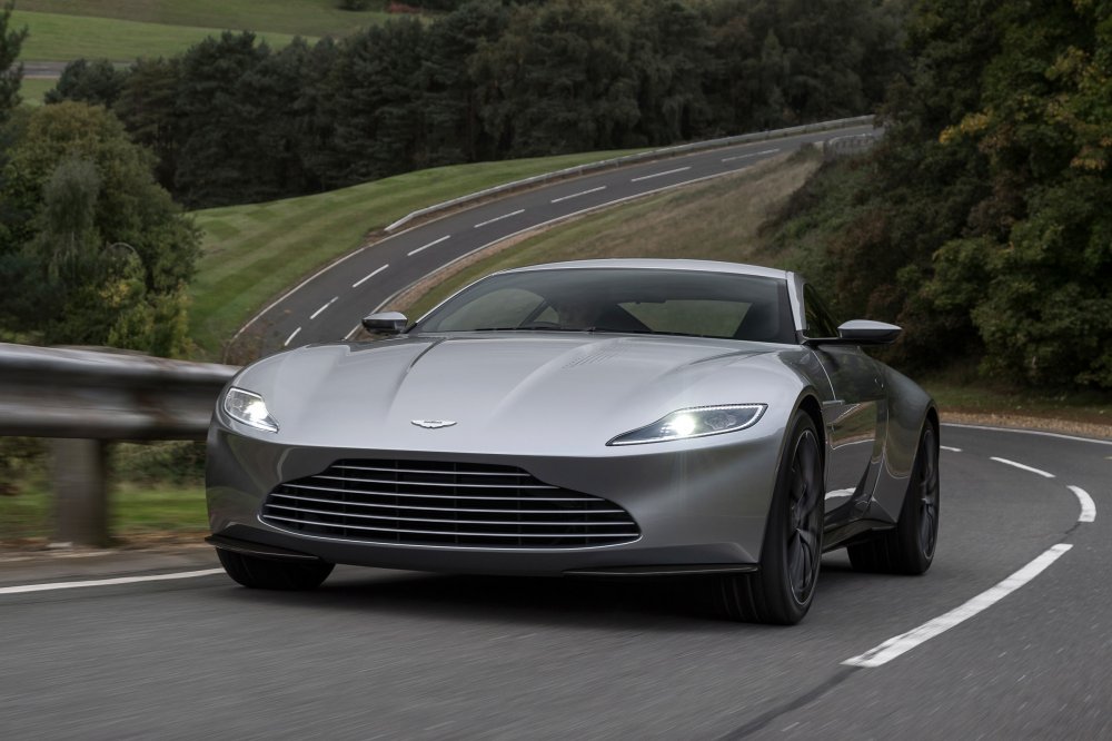 Aston Martin db10 2015