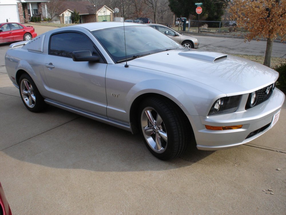 Ford Mustang gt Silver