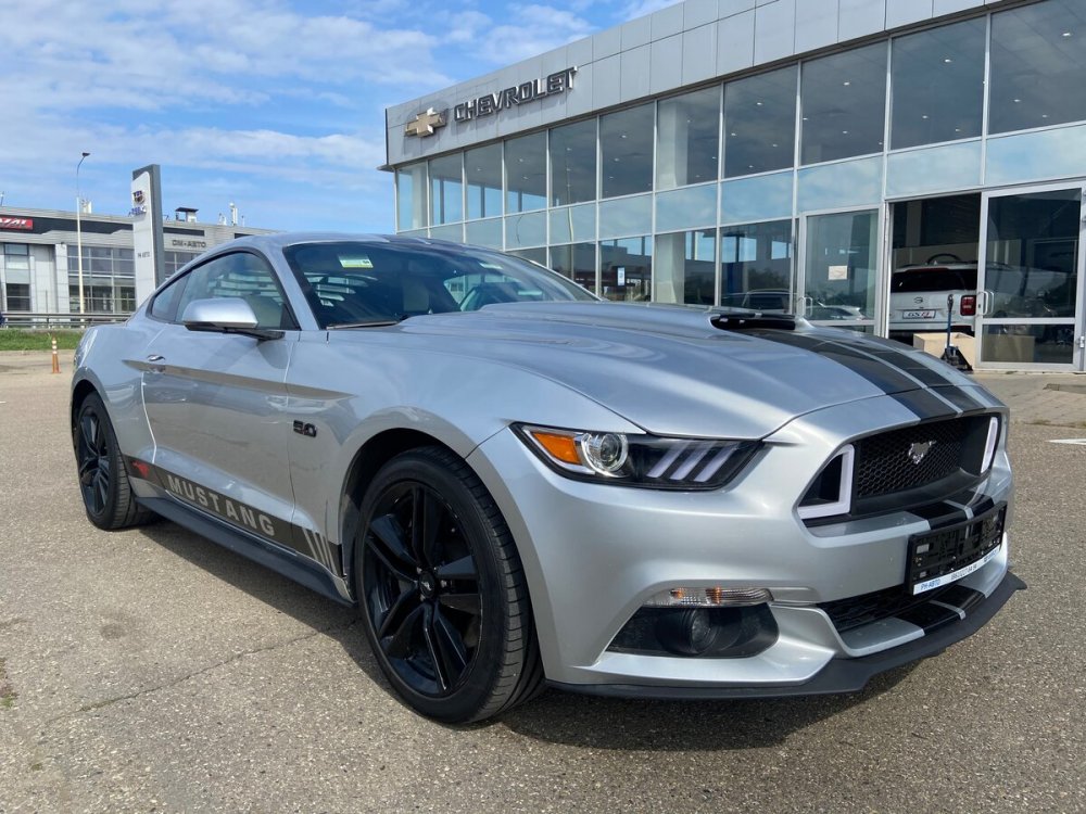 Ford Mustang Shelby gt 500 серый