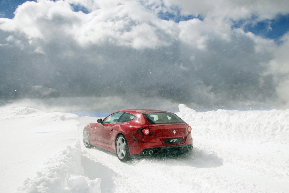 Ferrari FF дрифт