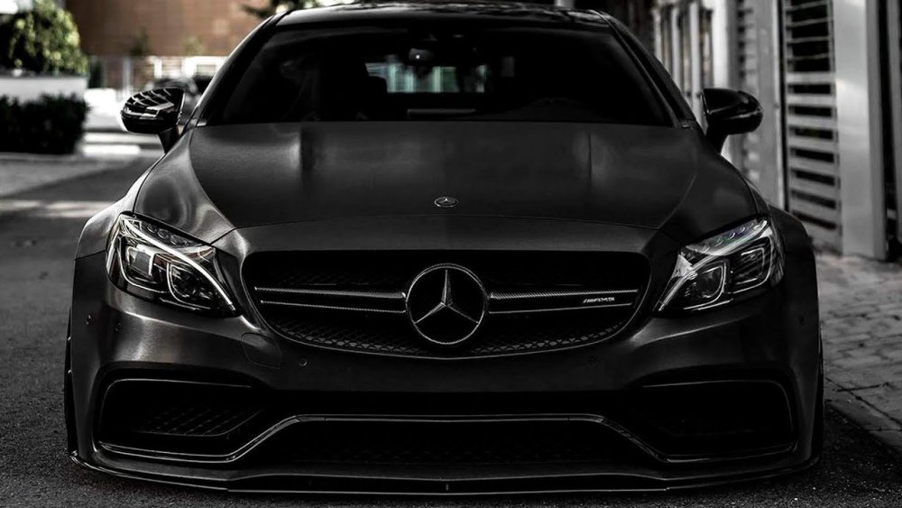 Mercedes Benz e63 AMG черный