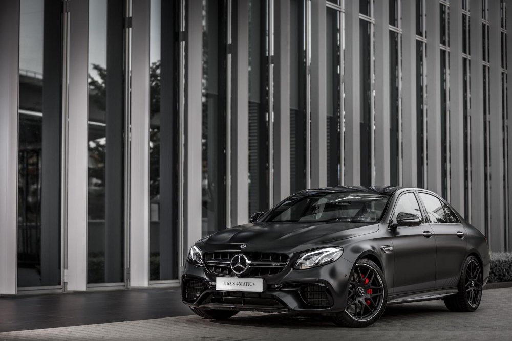 Mercedes Benz e63s AMG