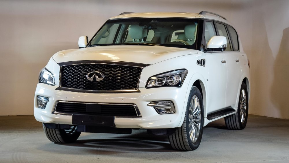 Инфинити qx80 белый