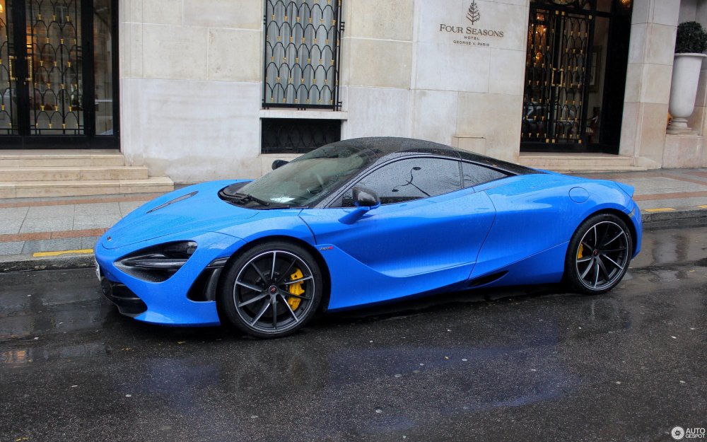 MCLAREN 650s Blue