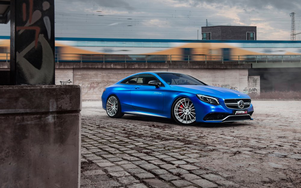 Mercedes s63 AMG Coupe Blue