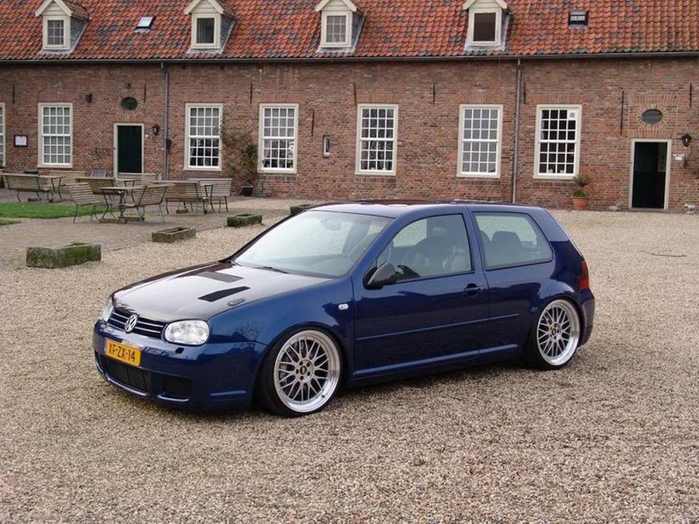 VW Golf 6 r32