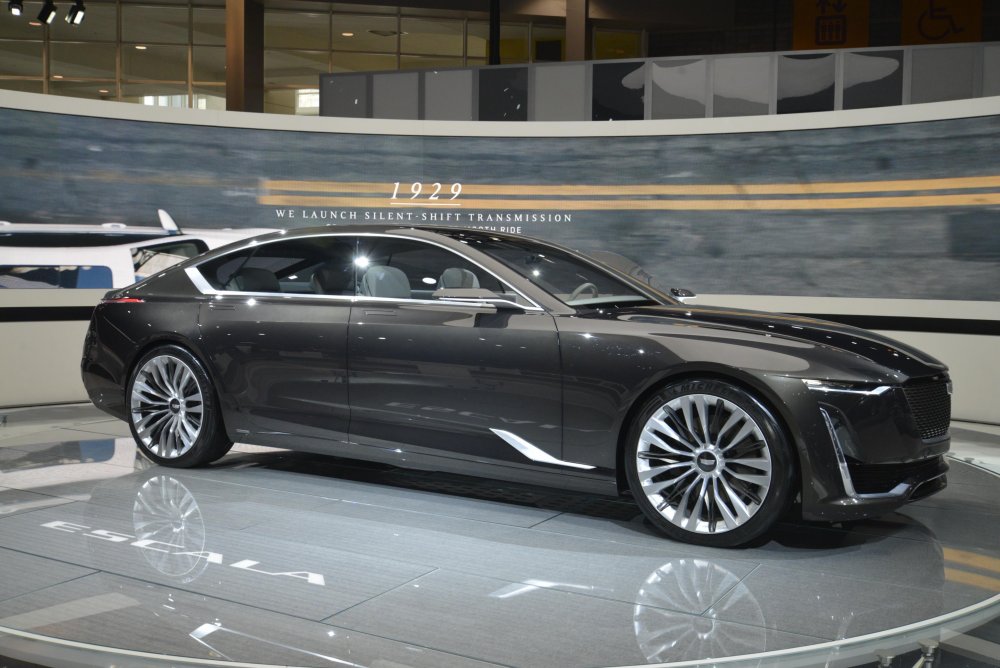 Cadillac escala Concept 4 its Version салон