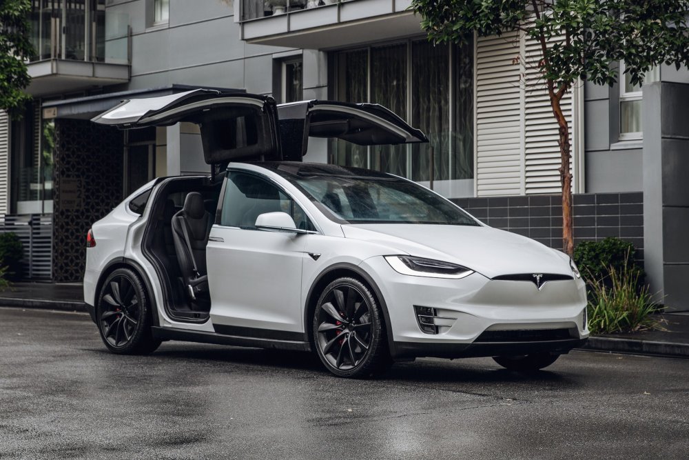 Tesla model x 2020