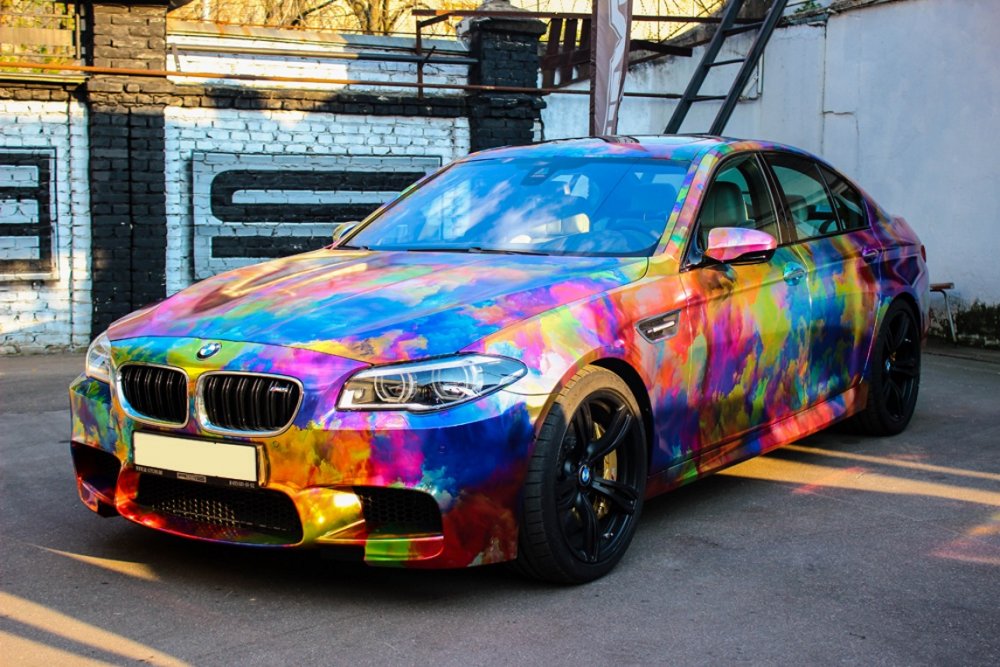 BMW кислотный m5