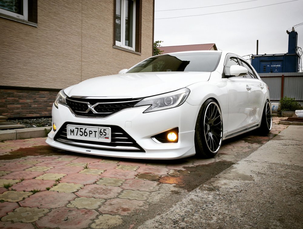 Toyota Mark x 2017