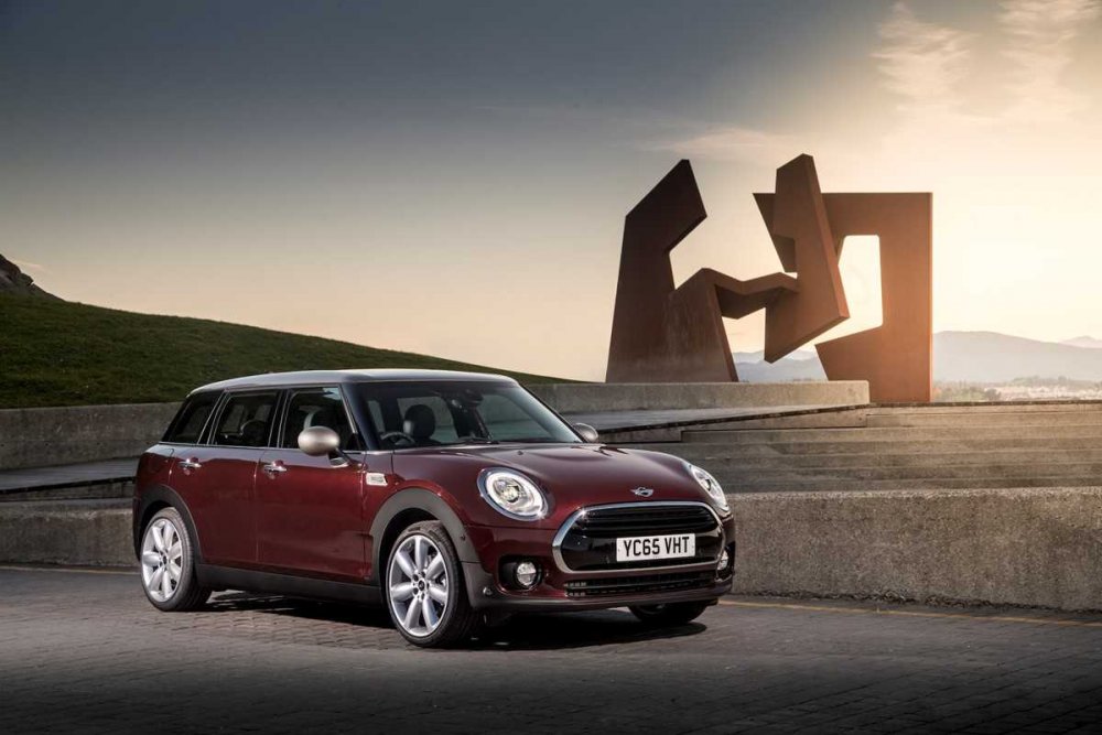 F54 : Mini Clubman (2015-)