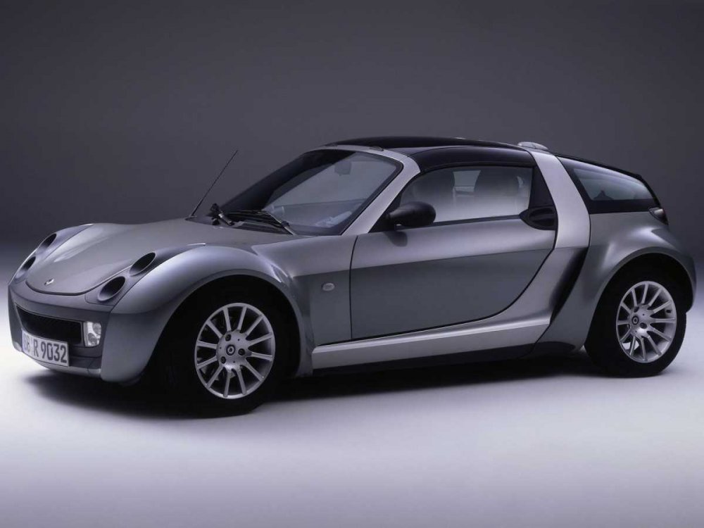 Машина Smart Roadster