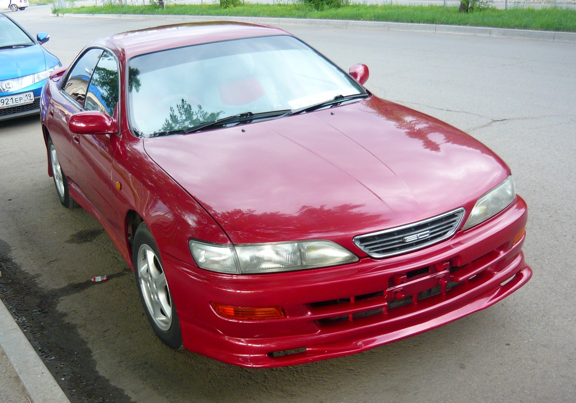 Красный ед. Toyota Carina ed. Carina ed st200.