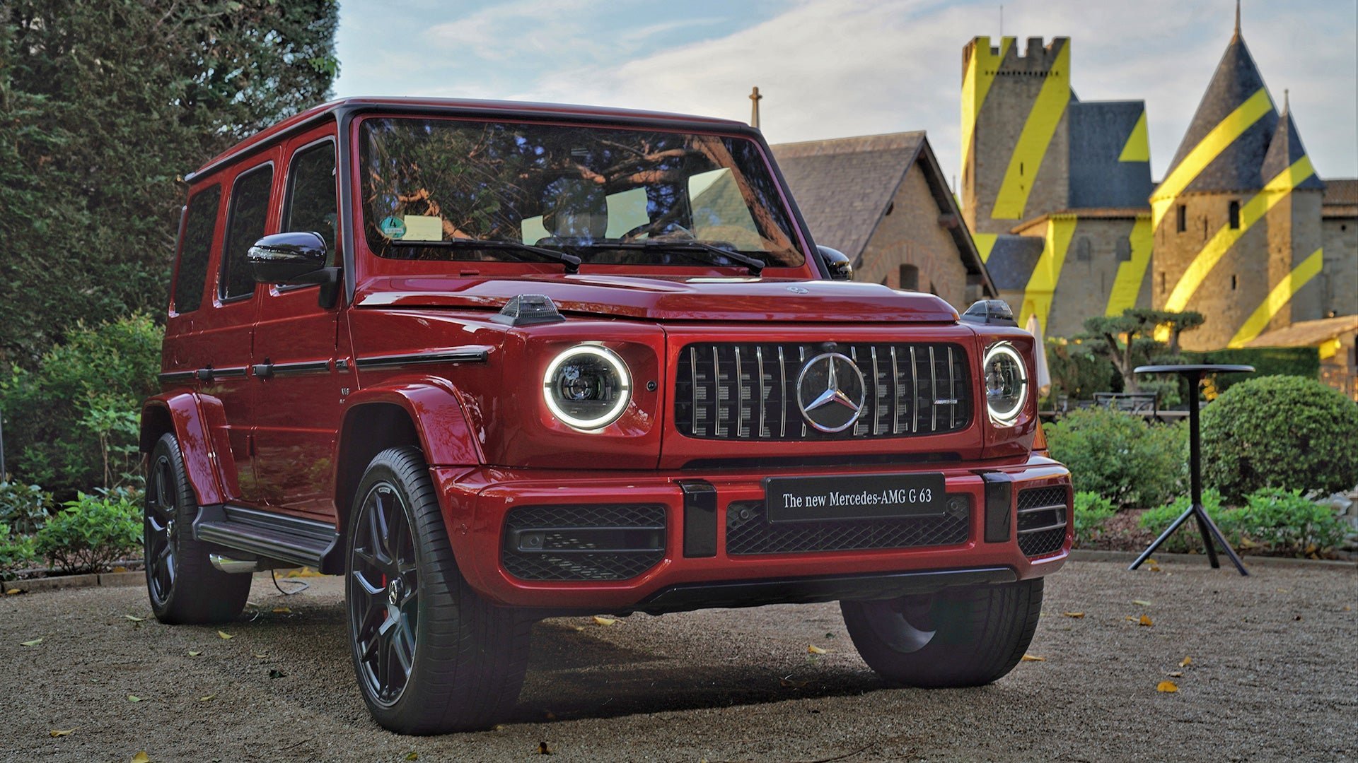 Mercedes Benz g63 AMG Red