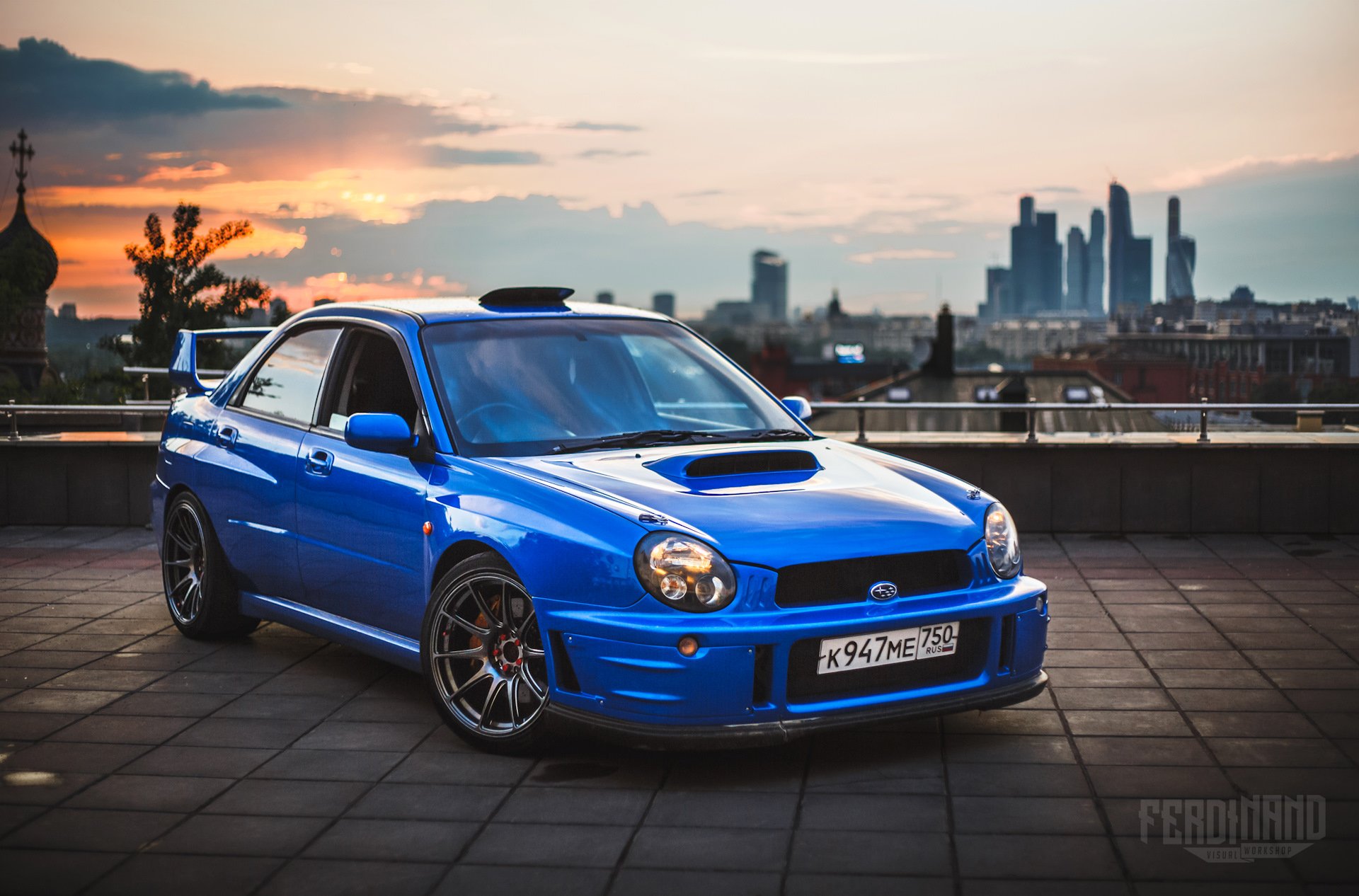 Субару Импреза WRX STI синяя