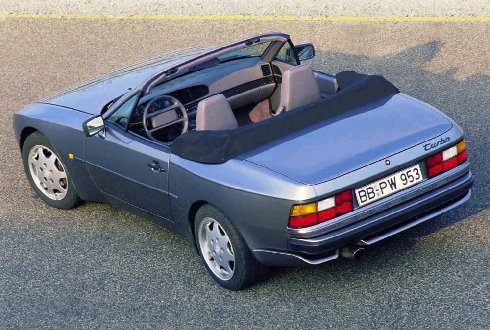 Porsche 944 Turbo s2