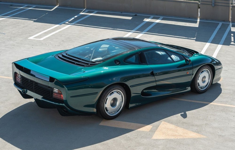 Jaguar xj220 Pininfarina