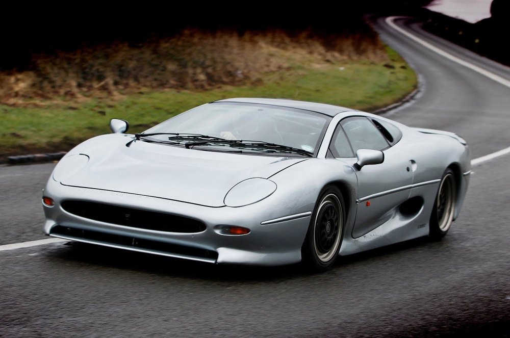 Jaguar спорткар xj220