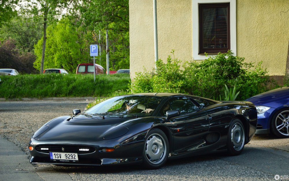 Jaguar xj220 2022