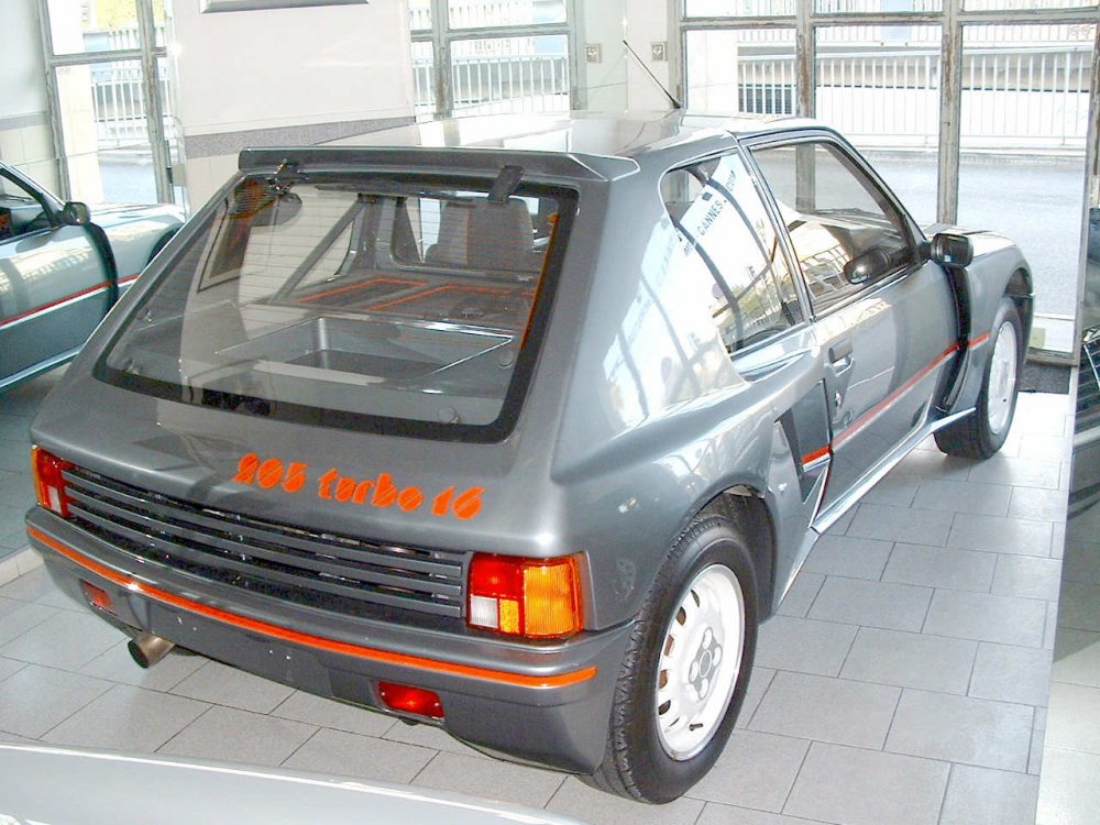 Peugeot 205 t16