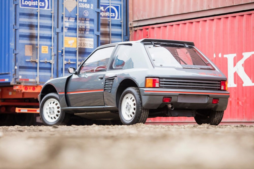 Peugeot 205 t16