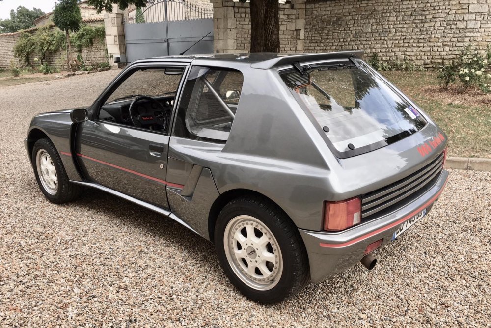 Peugeot 205 t16