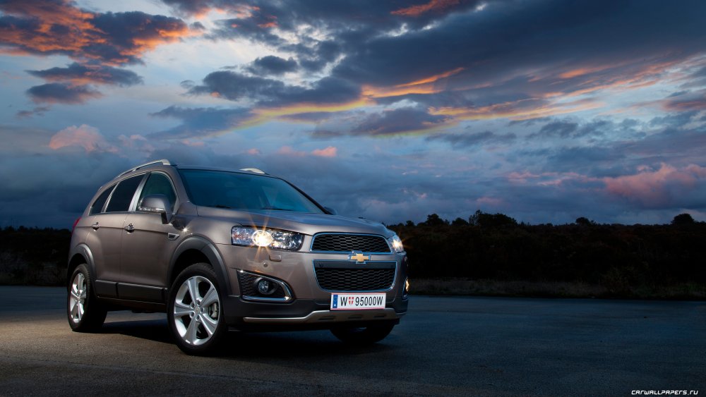 Машина Chevrolet Captiva