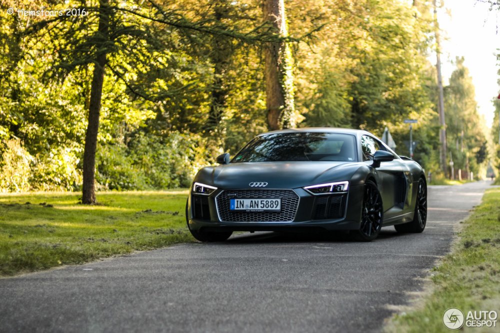 Audi r8 v10 Performance