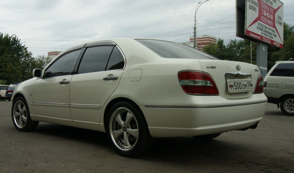 Toyota Brevis 2004