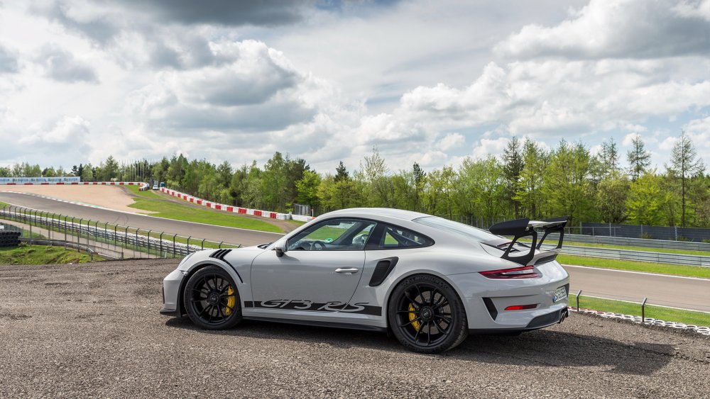 Порше 911 gt3 RS 2021