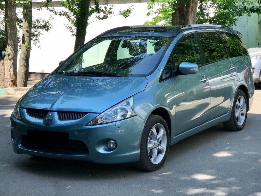 Mitsubishi Grandis 2.4