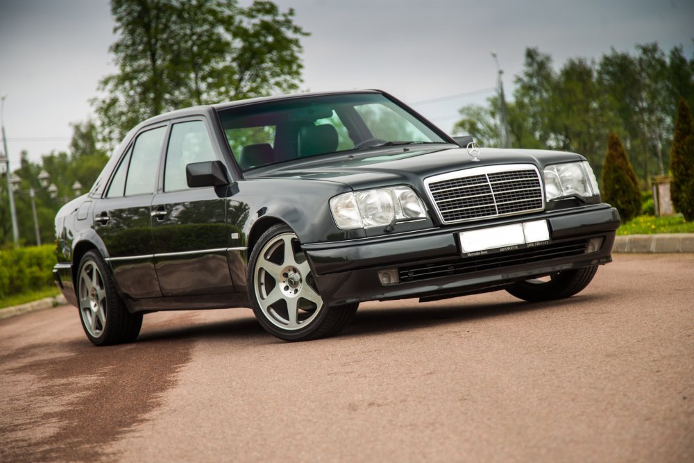 Mercedes Benz w124 e200