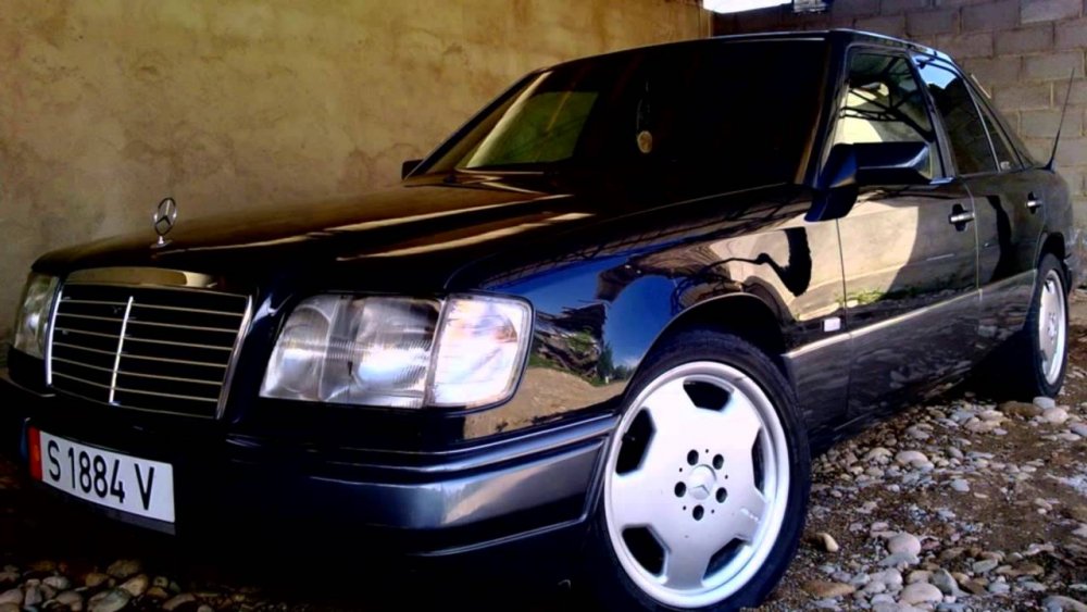 Mercedes Benz w124 e200