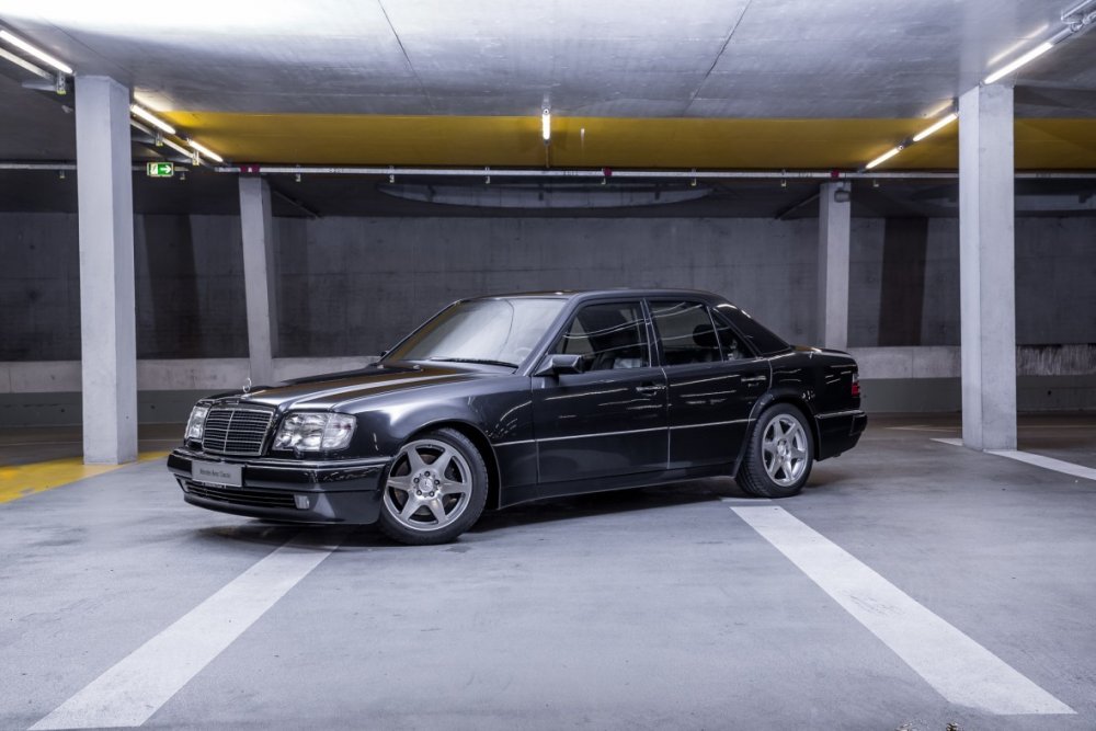 Mercedes Benz w124 1985