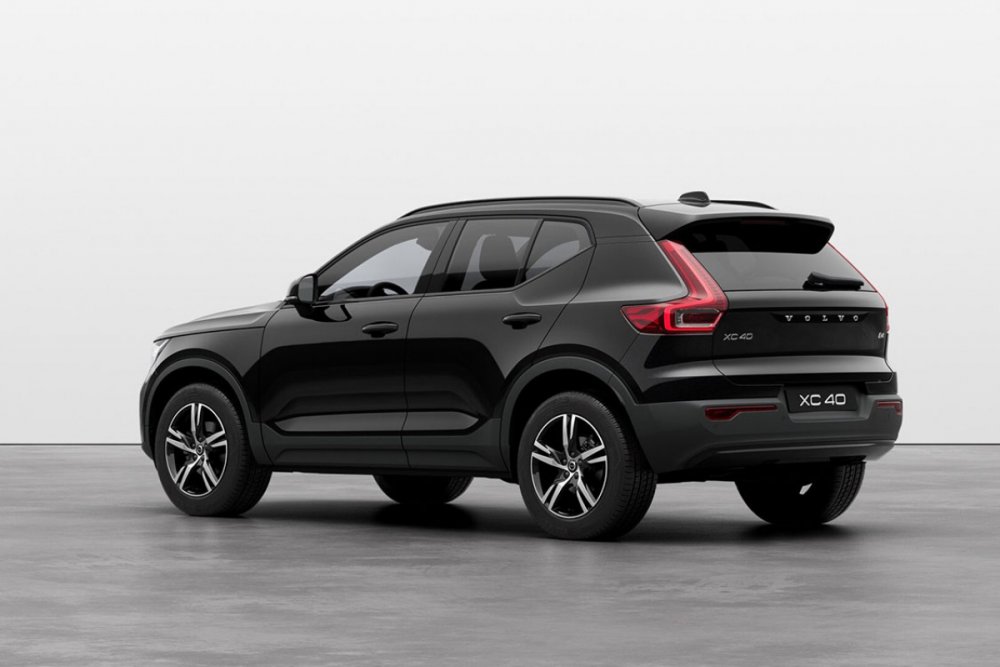 Машина Volvo xc40 Electric