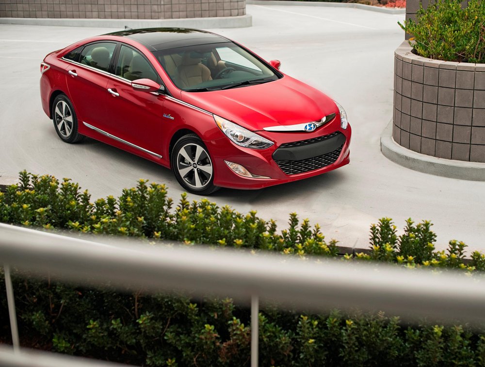 Hyundai Sonata Hybrid 2014