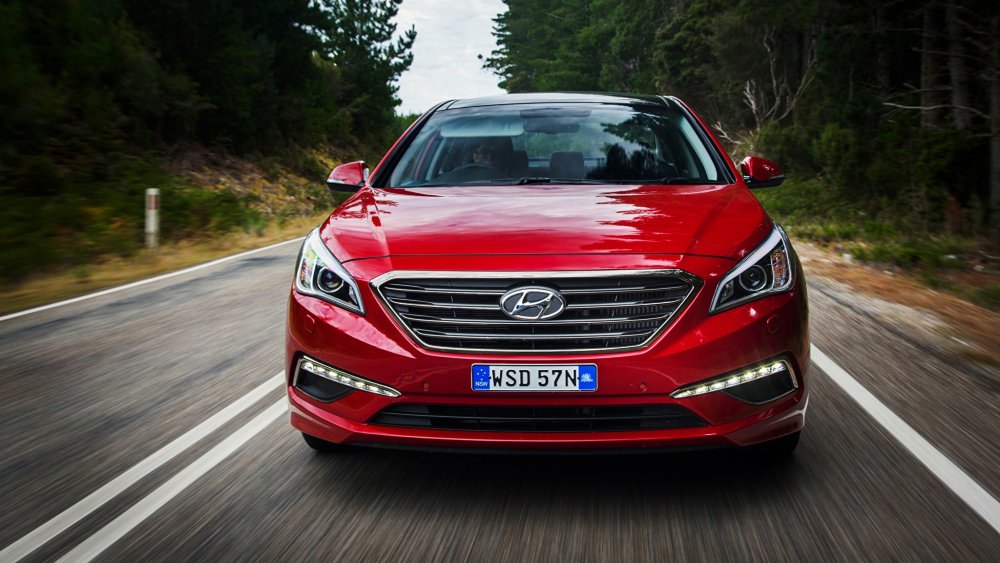 Hyundai Sonata Red