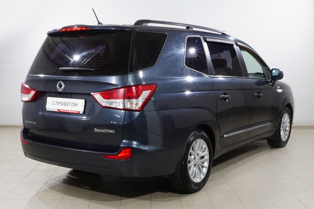 SSANGYONG Stavic 2014