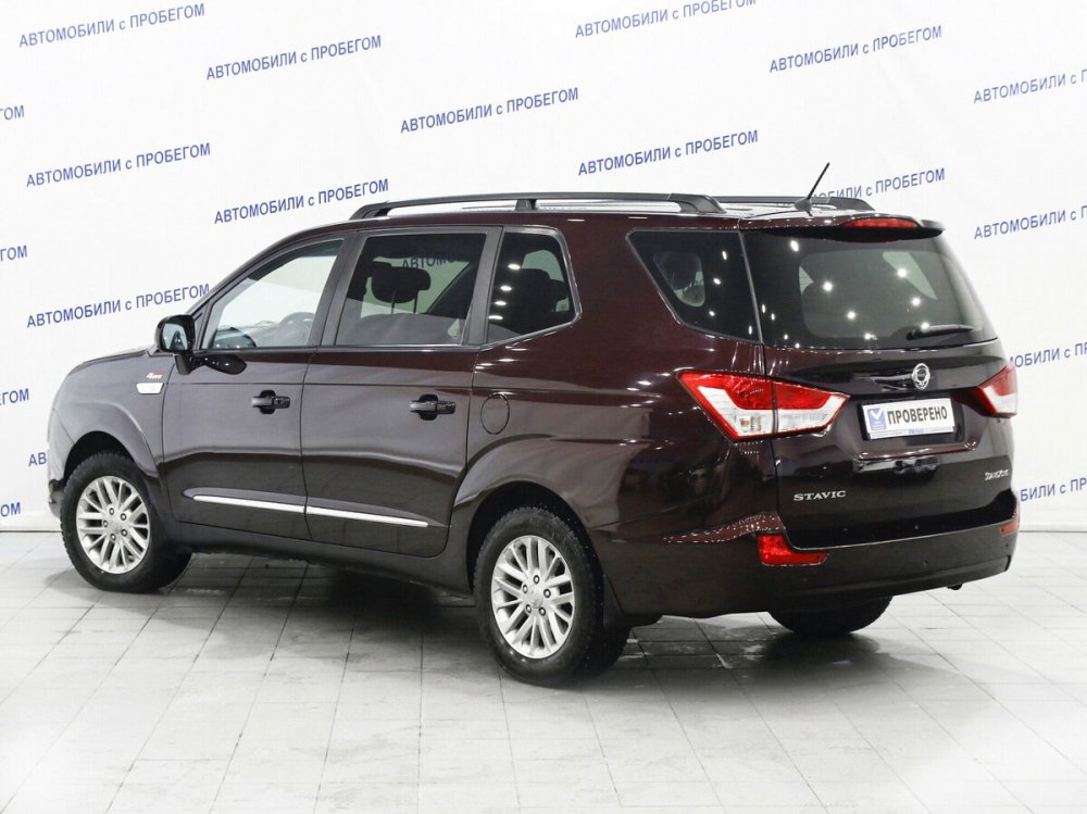 SSANGYONG Rodius 2013