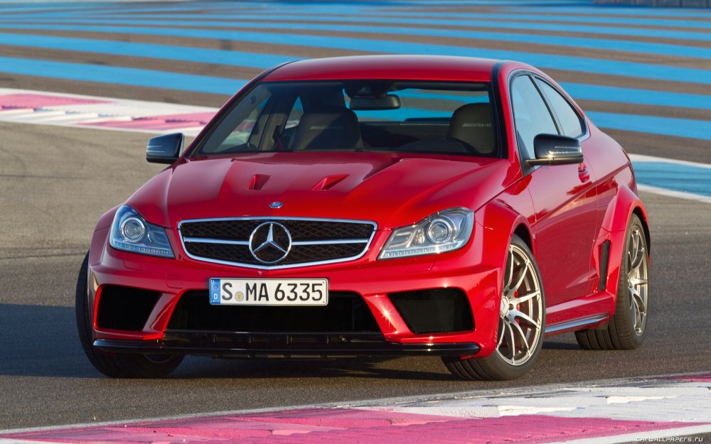 Mercedes Benz c63 AMG Black