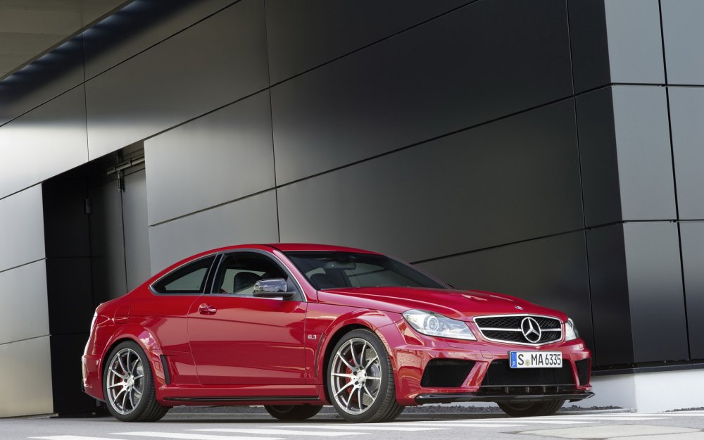 Mercedes Benz c63 AMG Coupe 2012