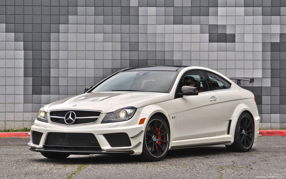 Мерседес c63 AMG Black Series