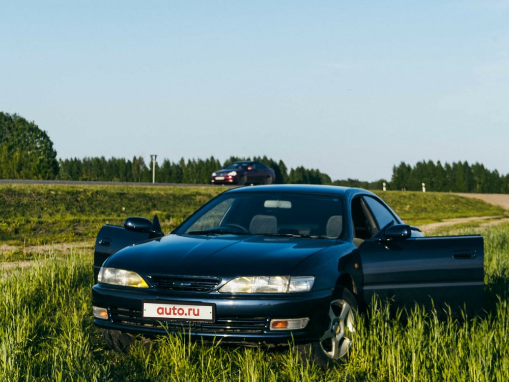 Toyota Carina ed голубая 1997