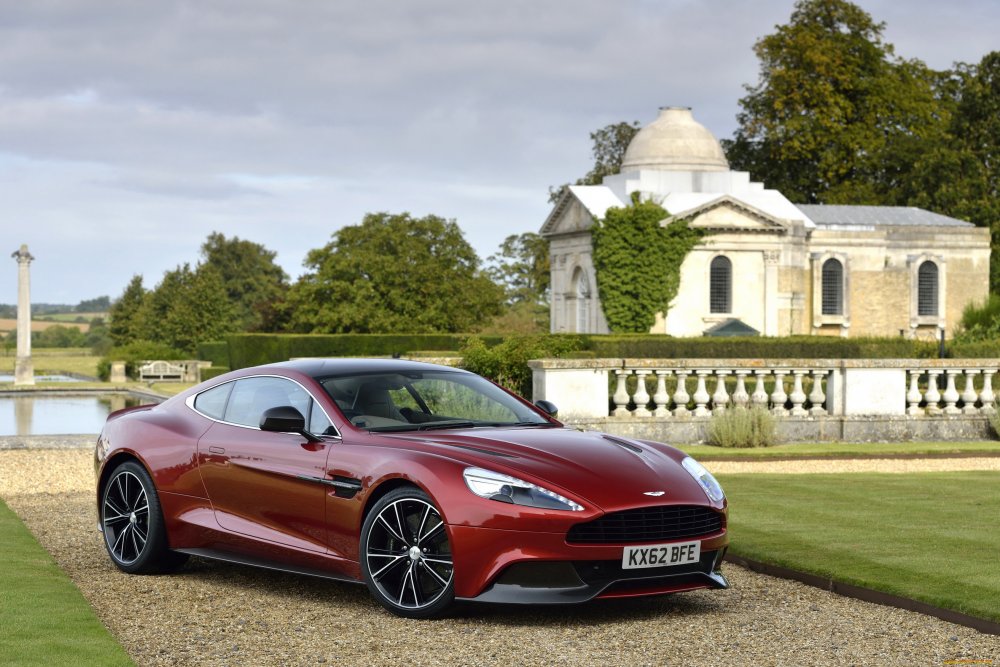 Aston Martin Vanquish 2013