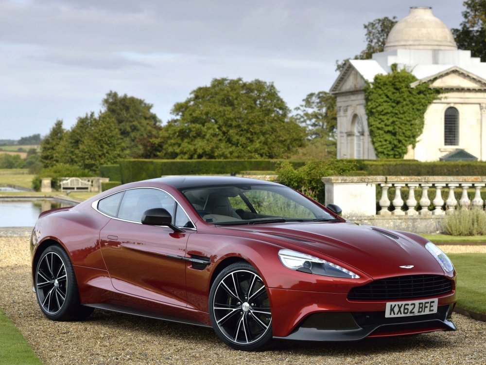 Aston Martin Vanquish 2017