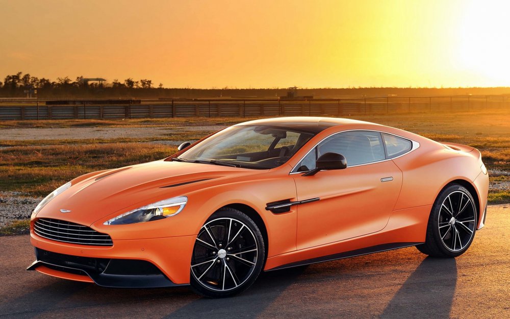 Aston Martin Vanquish 2014