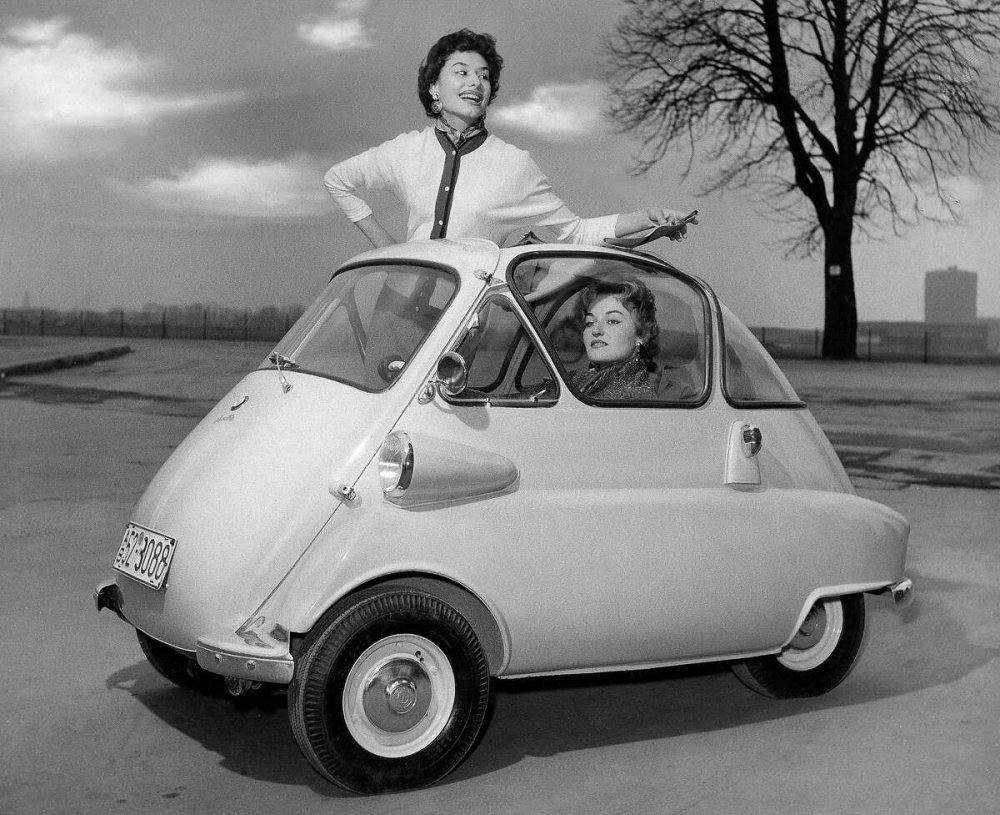 BMW 300 Isetta трехколесная